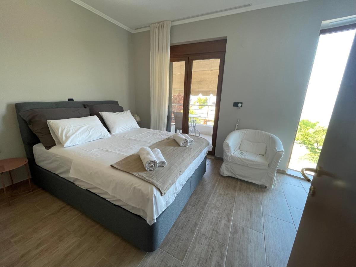 Sunny Seaside Villa-90 M From Villa