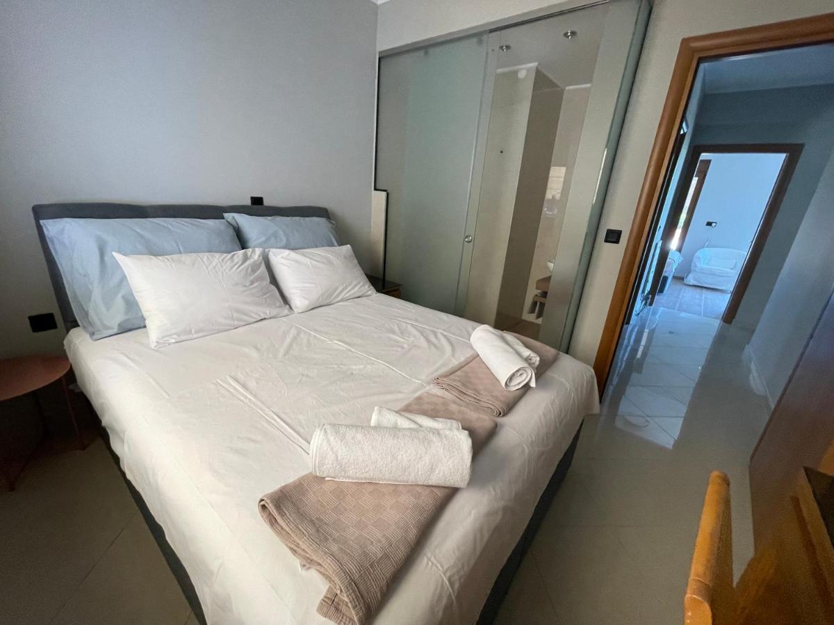 Sunny Seaside Villa-90 M From *