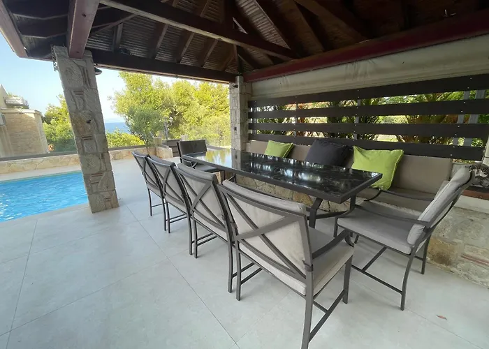 Sunny Seaside Villa-90 M From Beach