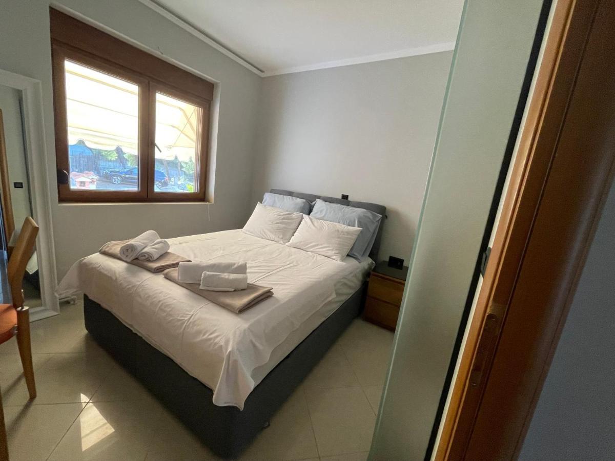 Villa Sunny Seaside Villa-90 M From